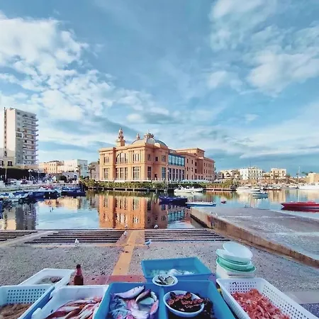 Annamaria - Station Charming باري