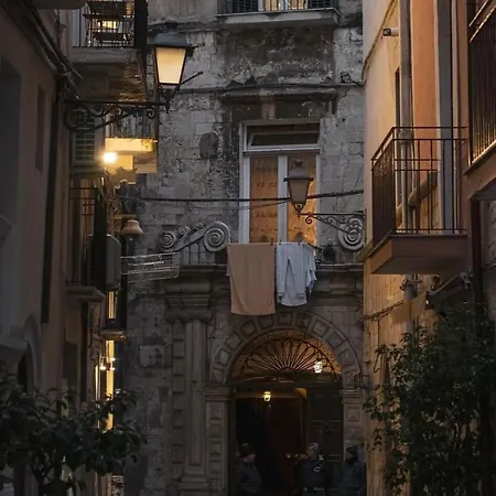 Annamaria - Station Charming