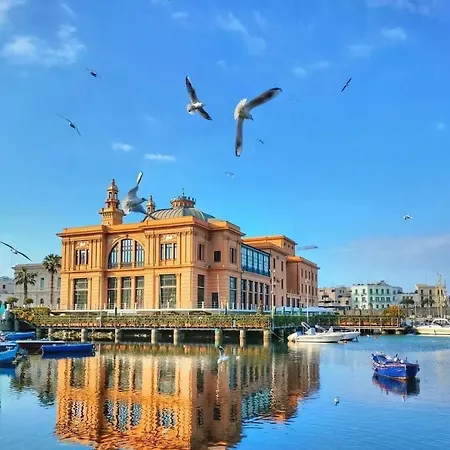 Annamaria - Station Charming شقة