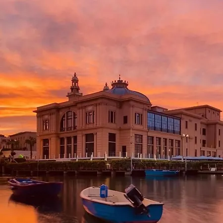 Annamaria - Station Charming Bari